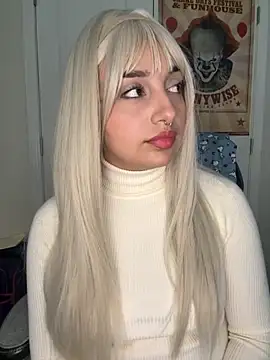 CharmingMaddie's cam snapshot