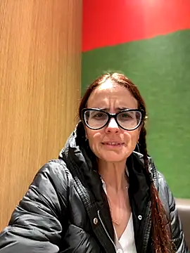 NataKitten live sex cam