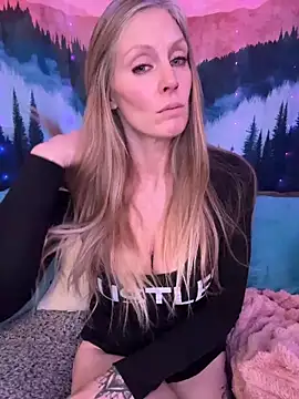 ItsDanniG live sex cam