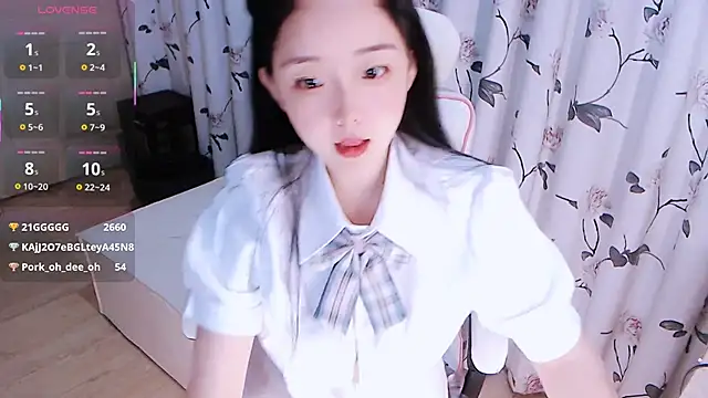 Niannian- live sex cam