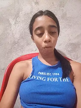 Zoe_Sweett18 live sex cam