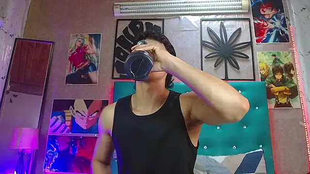 LiamAndrewzz live sex cam