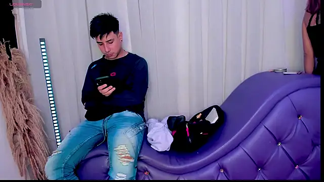 Yourslust_ live sex cam