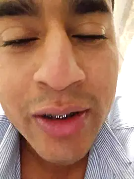 Eljilipoyas69 live sex cam