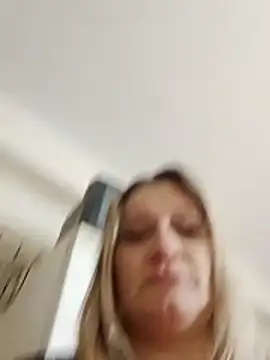 Tania9_ live sex cam