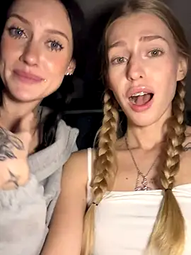 kira_mia live sex cam