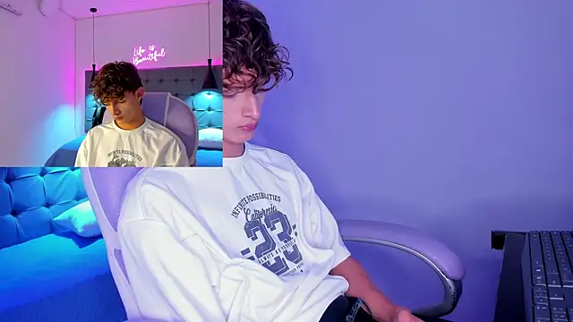 NicolasFerrer18 live sex cam