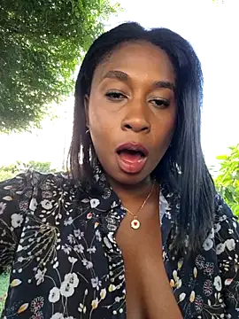 HanaThompson live sex cam