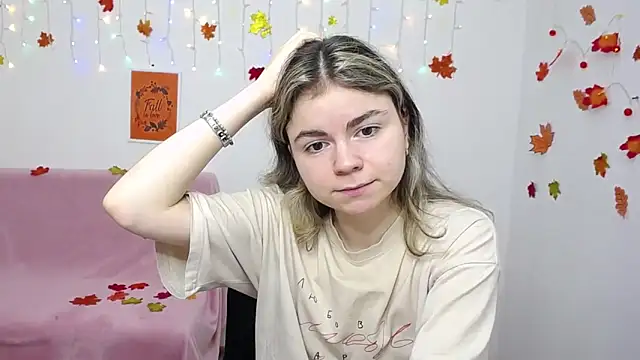 TinaRedly live sex cam