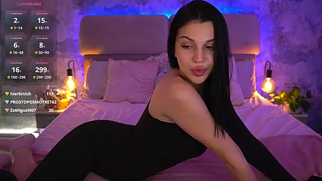 KamillaVibes live sex cam