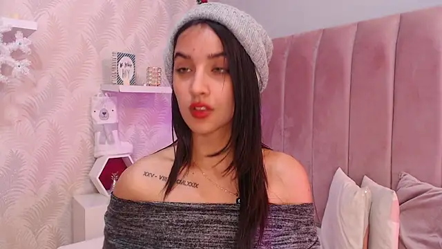 LeenaBrown live sex cam