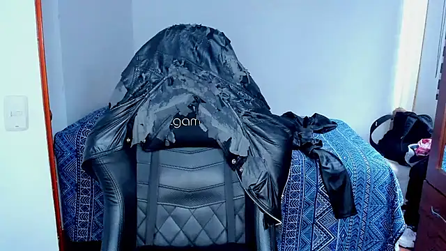 Tommy_Bred live sex cam