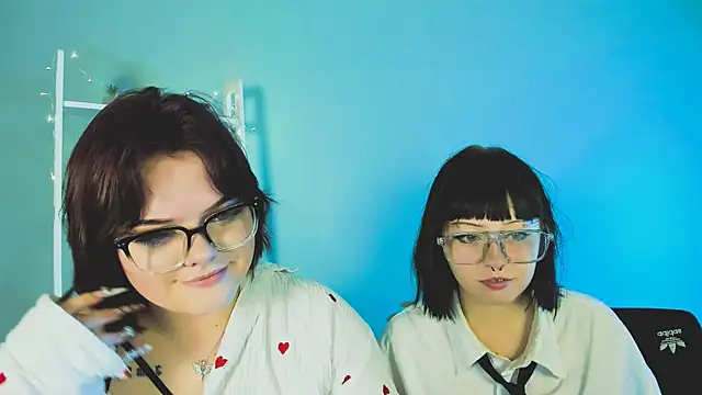 mira_cool_ live sex cam