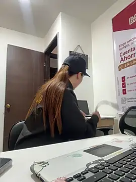 Emily-7_ live sex cam