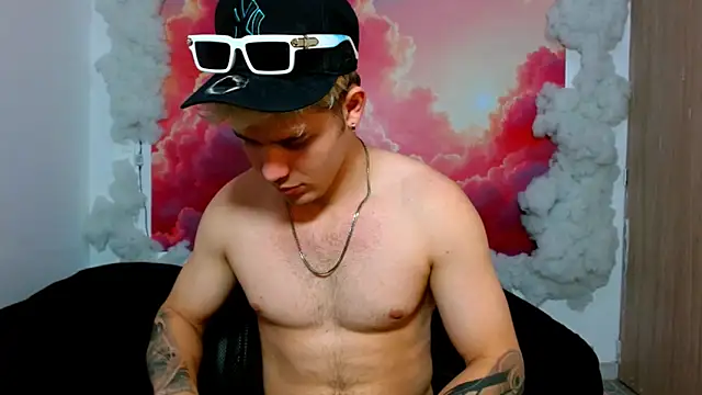 AlexPiersss live sex cam