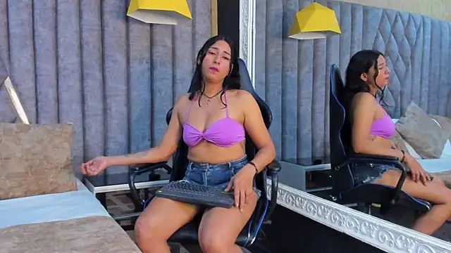 AndreaKlum's cam snapshot