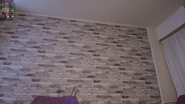 KairaFantasyy live sex cam