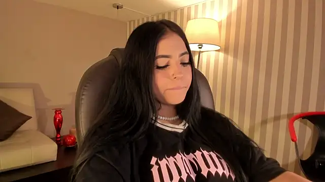 Maaiitee live sex cam