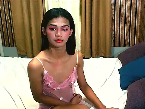 SluttyZowi live sex cam