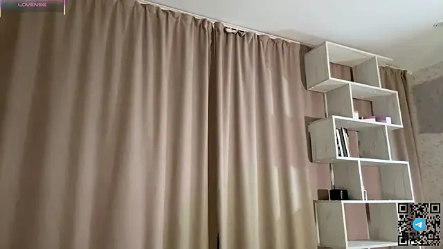 RinaModel live sex cam