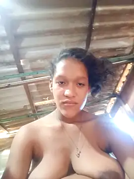 rachelbunny_and_kevin's cam snapshot