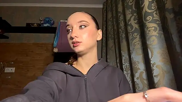 BrocadedEmulsion's cam snapshot