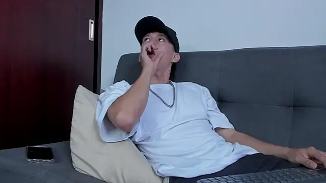 Darsel_night's cam snapshot