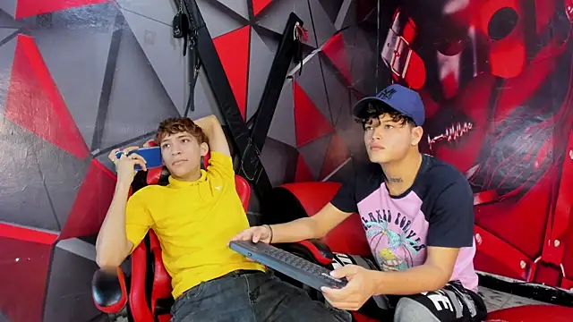 Alex_LatinBoy18's cam snapshot