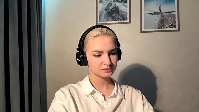 Cindi_Jacobs's cam snapshot