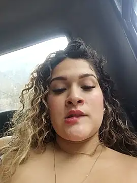 Sara_smiiith211's cam snapshot