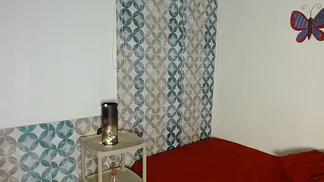 Emilybateee's cam snapshot