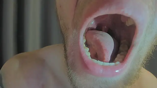 Huntall77's cam snapshot