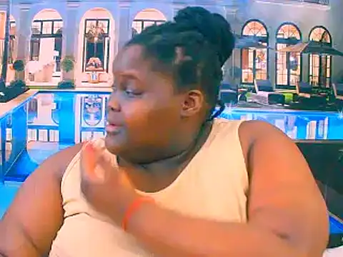 EbonyHotBuns's cam snapshot