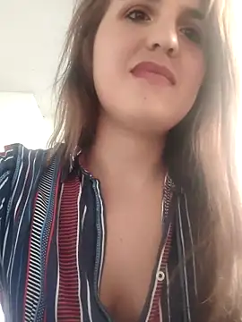 Alyah_1-2's cam snapshot