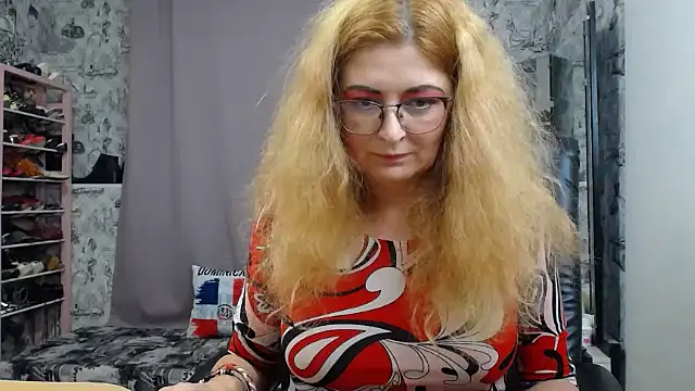 Helen1974 live sex cam