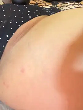 Amberonee31 live sex cam