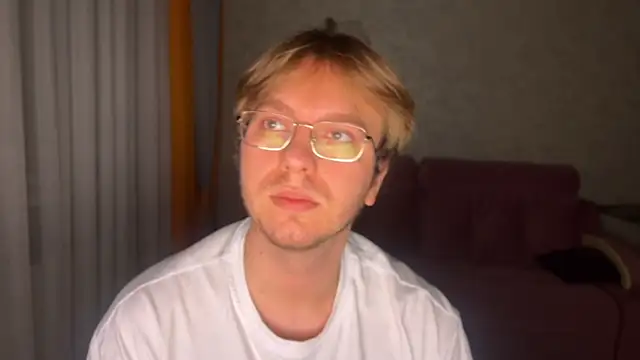 kiopiggy live sex cam