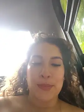 Sara_smiiith211 live sex cam