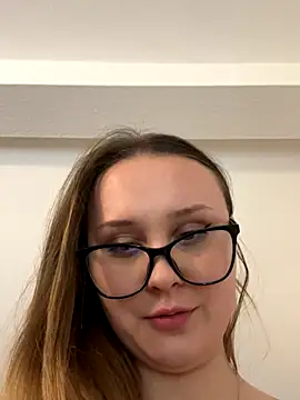 YoungJoyce live sex cam