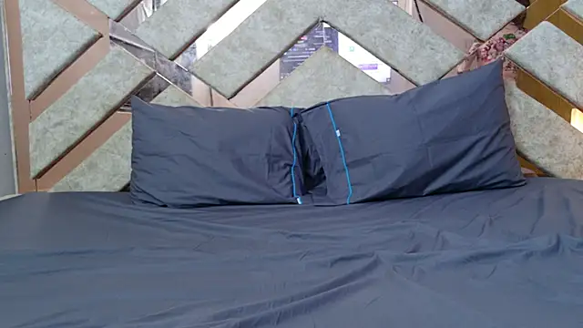 _miss_khloe live sex cam