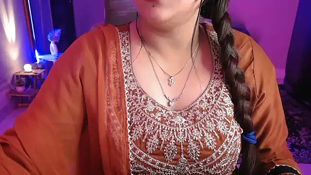 Mitikaa live sex cam