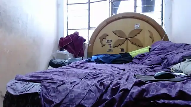 nakedlima live sex cam