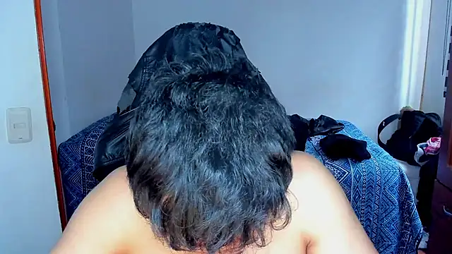 Tommy_Bred live sex cam