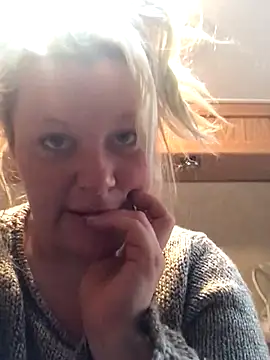 BunnyPleasures live sex cam