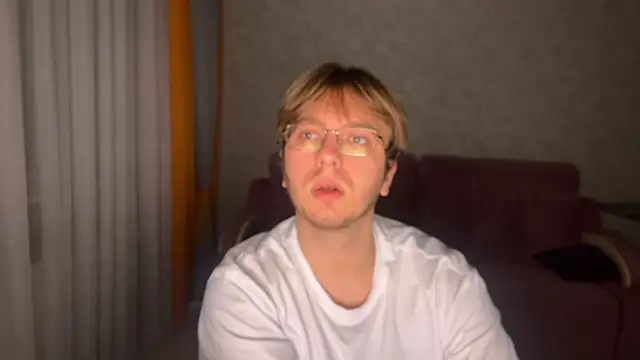 kiopiggy live sex cam