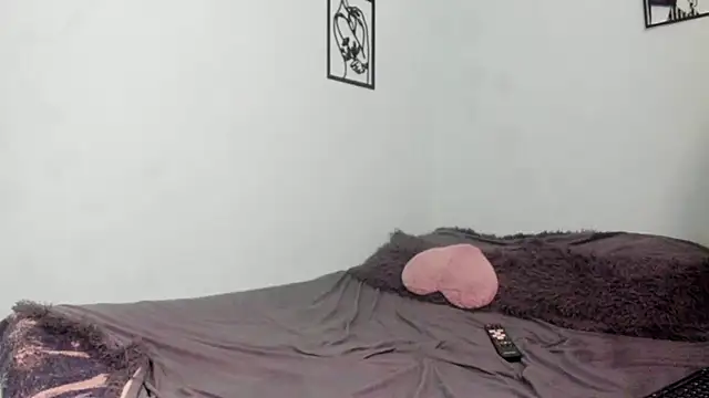 Nathaly_love96 live sex cam