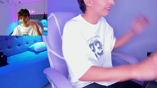 NicolasFerrer18 live sex cam