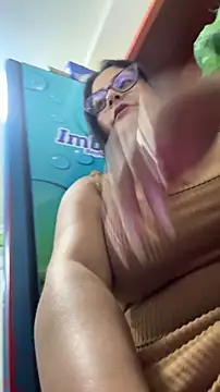 Angie_e live sex cam