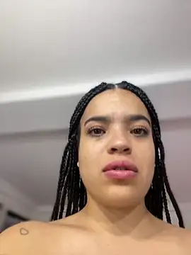 JuanitaMore01 live sex cam