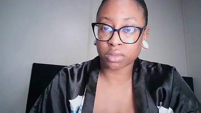 Nyxie_Chaos live sex cam